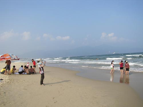 Chăm chút bờ biển