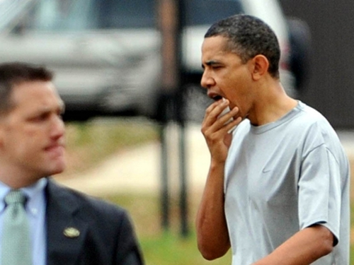 Tổng thống Obama bị rách môi, khâu 12 mũi