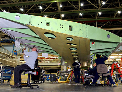WikiLeaks: Giới ngoại giao Mỹ tiếp thị máy bay giùm Boeing