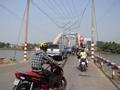 Tử thần vẫn chực chờ ở Cầu Ghềnh