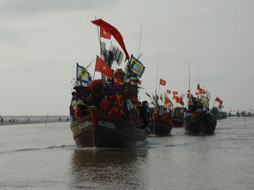 Lần đầu tiên tổ chức cúng cá Ông
