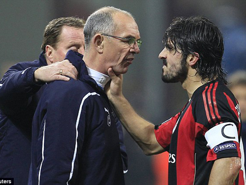 Thua trận, đội trưởng Milan bóp cổ trợ lý HLV Tottenham