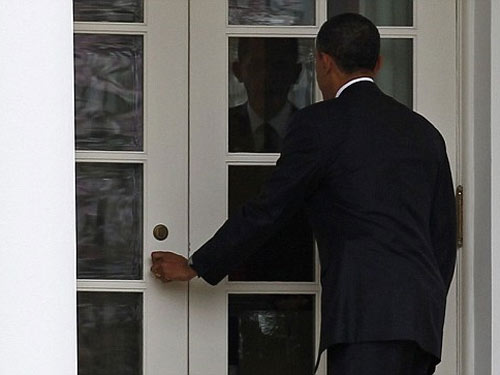 Tổng thống Obama "bị nhốt" ngoài Nhà Trắng