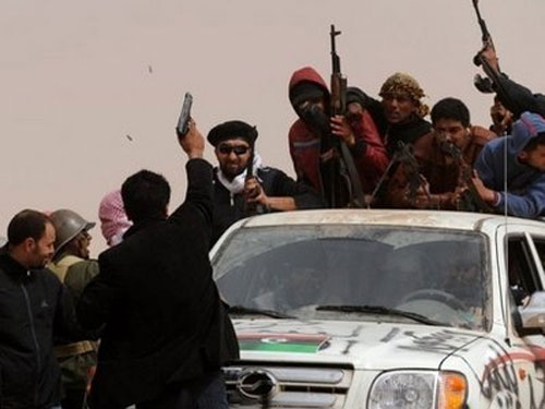 NATO cảnh cáo quân nổi dậy Libya