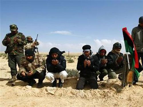 Phe nổi dậy Libya thiệt hại lớn vì đòn không kích của NATO