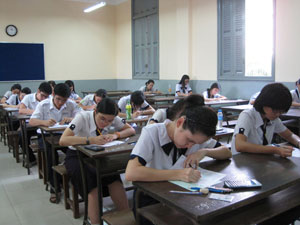 Thi thử tốt nghiệp: Thực sự cần thiết cho học sinh
