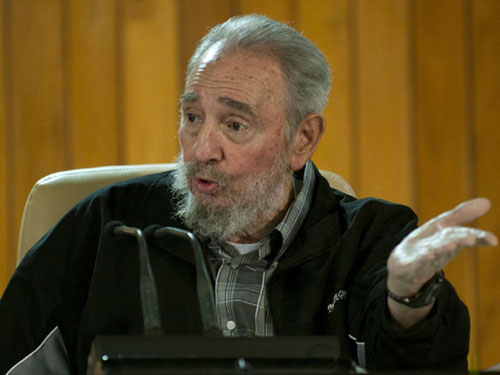 Lãnh tụ Fidel Castro rời Trung ương Đảng Cộng sản Cuba