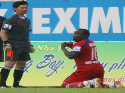 Timothy xá trọng tài