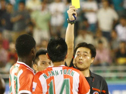 VFF nói không với trọng tài ngoại
