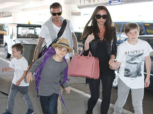 Nhà Becks nôn nao dự đám cưới Hoàng gia