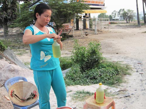 “Đánh hơi” tăng giá, găm xăng dầu