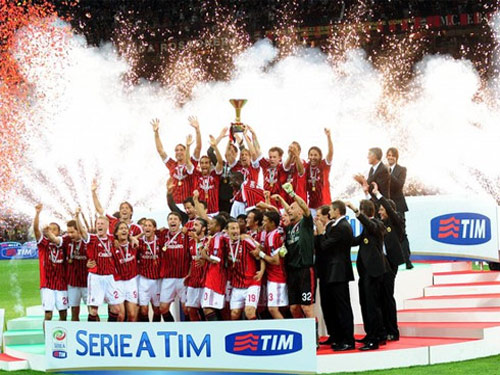 Milan đại thắng trong ngày nhận danh hiệu Scudetto