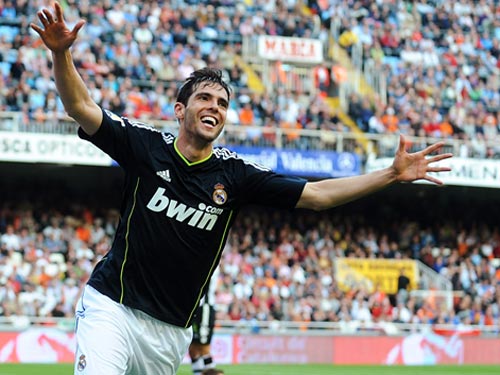 Kaka quyết không rời Real Madrid