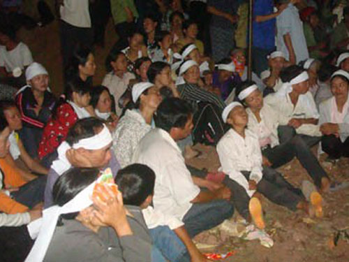 Đêm đại tang xé lòng
