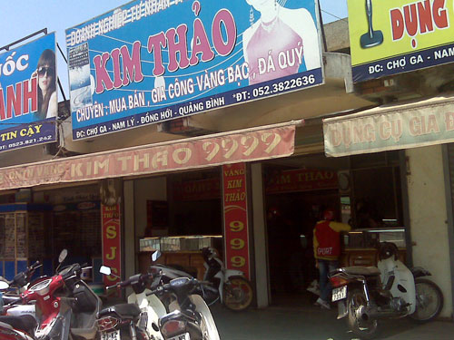 Truy tố đứa cháu bất lương