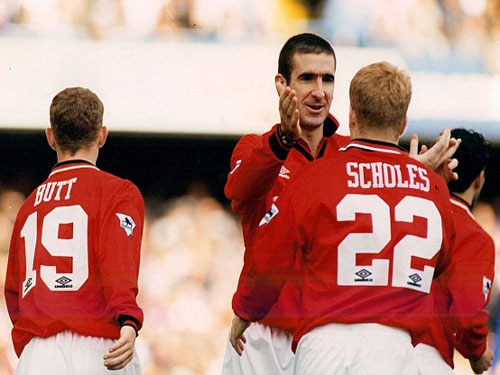 Eric Cantona đối đầu Sir Ferguson