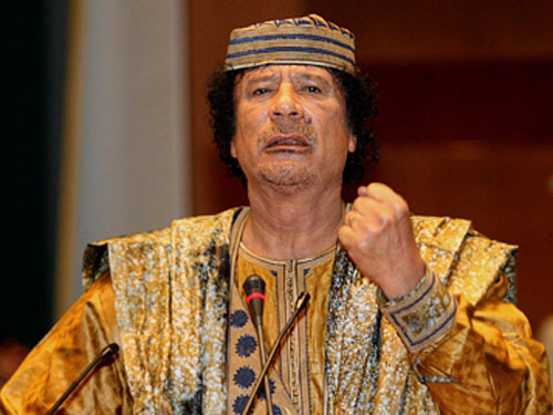 Gaddafi bất ngờ nhờ Mỹ làm trung gian