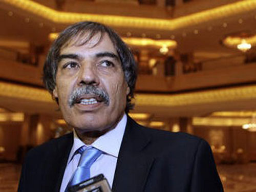 Quân nổi dậy Libya cạn tiền