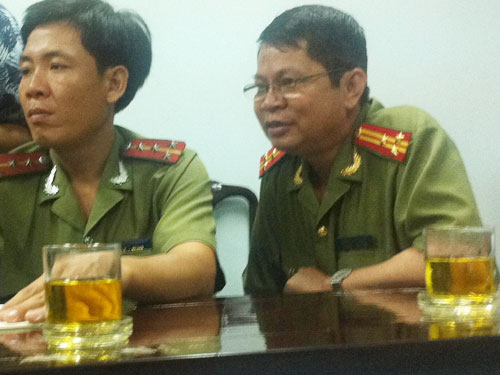 Vụ dúi "giấy" vào tay CSGT: Thanh tra công an vào cuộc