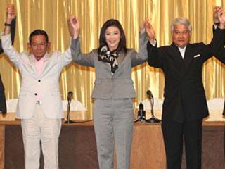 Nội các mới Thái Lan không có “áo đỏ”