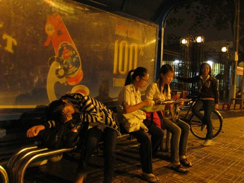 Những hình ảnh khó quên trong mùa thi