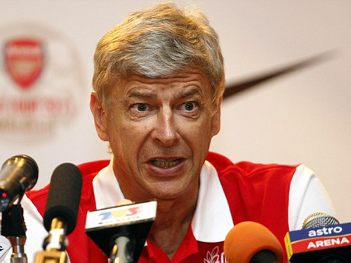HLV Wenger: "Fabregas và Nasri ở lại Arsenal"