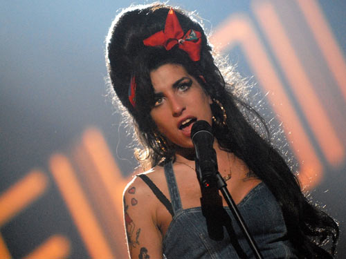 Ca sĩ Amy Winehouse đột tử