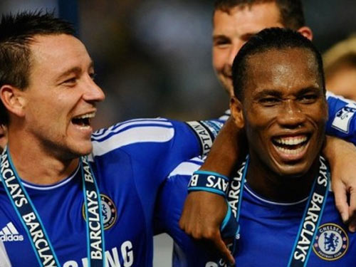 Torres giải hạn, Chelsea vô địch Barclays Asia Trophy
