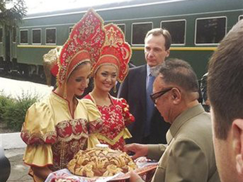 Ông Kim Jong-Il bơi trong hồ Baikal