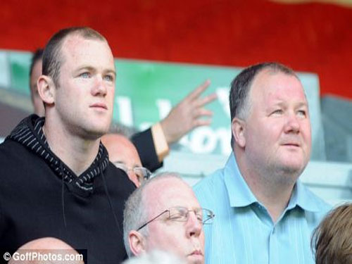 Cha đẻ Wayne Rooney bị bắt