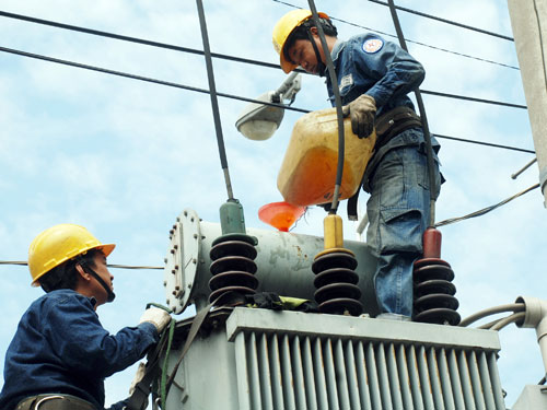 Khó kìm lạm phát nếu tăng giá điện!