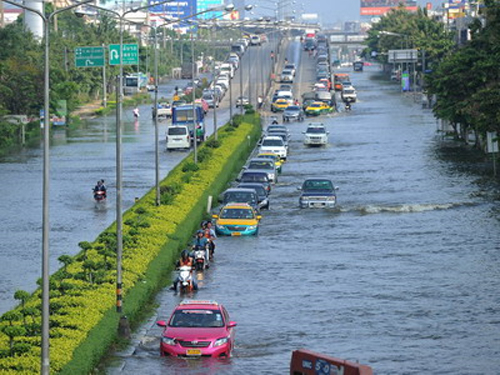 Thái Lan không cản nổi lũ vào trung tâm Bangkok