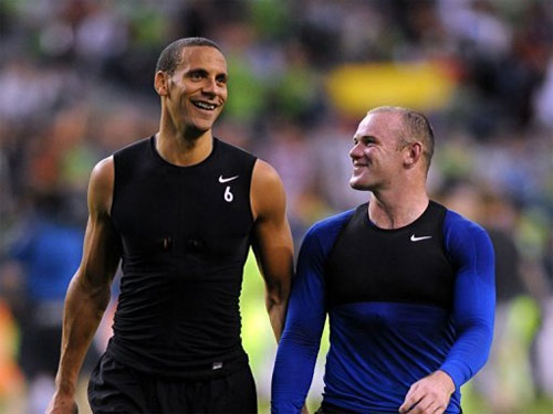 Rooney, Ferdinand bị HLV Capello “bỏ rơi”