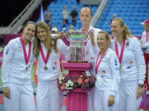 Kvitova khiến Nga mất Fed Cup ngay trên sân nhà