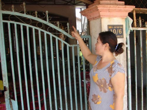 Trộm khống chế chủ nh&agrave; bằng xung điện