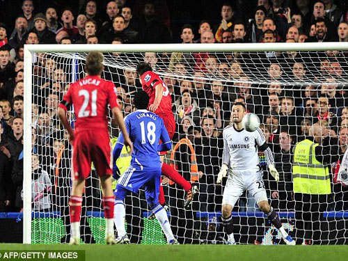 Chelsea ôm hận vì Liverpool: Villas-Boas biết ăn nói sao đây!