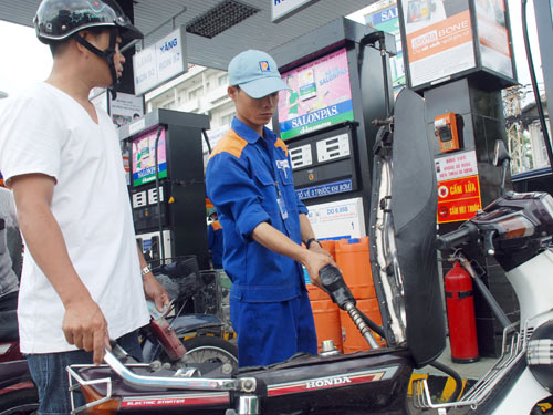 Cần tái cấu trúc giá xăng dầu