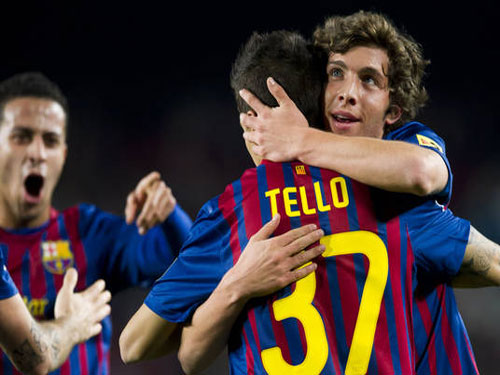 Barca kết thúc năm 2011 bằng chiến thắng 9 sao
