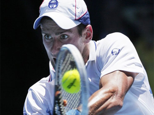 Djokovic, Sharapova thắng dễ