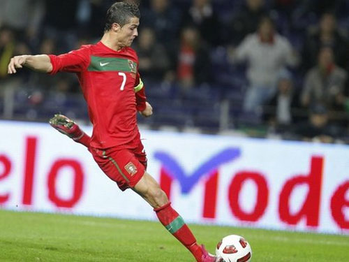Những bàn thắng đẹp nhất vòng loại Euro 2012