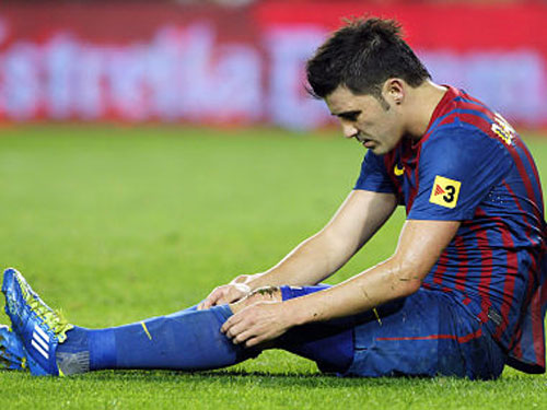 David Villa suýt bị cưa đứt chân trên máy bay
