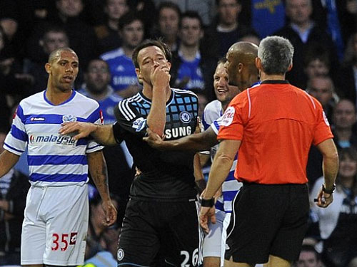 Chelsea sắp rũ bỏ đội trưởng Terry?