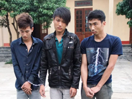 3 “game thủ” chặn xe chém người cướp tài sản