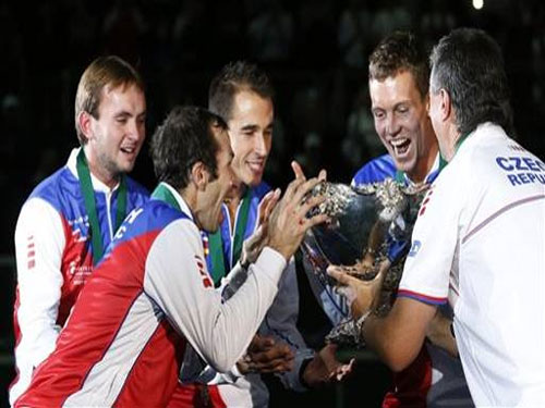 Stepanek thăng hoa, CH Cezch vô địch Davis Cup 2012