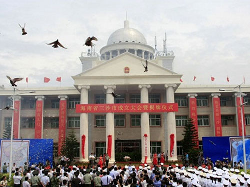 Phản đối Trung Quốc gấp rút hoàn thiện "Tam Sa"