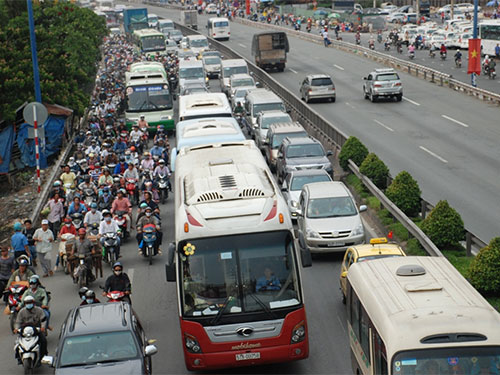 Nghẹt thở ngày trở về thành phố sau kỳ nghỉ lễ