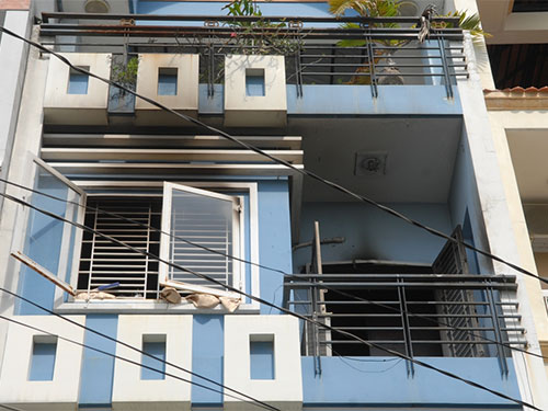 Cháy nhà, hai người bị bỏng nặng