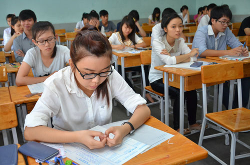 Ngày thi ĐH đầu tiên: 89 thí sinh, 5 cán bộ bị xử lý kỷ luật