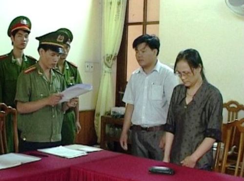 Khởi tố một phó chủ tịch huyện lập dự án khống