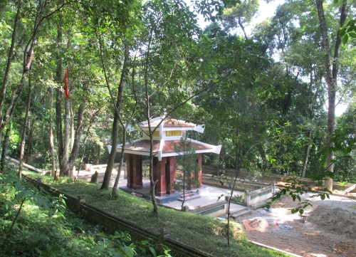 Thờ Đại tướng tại nơi đội VN tuyên truyền giải phóng quân ra đời
